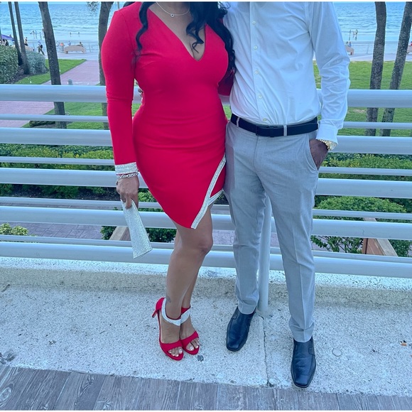 Red Heels - Picture 6 of 6